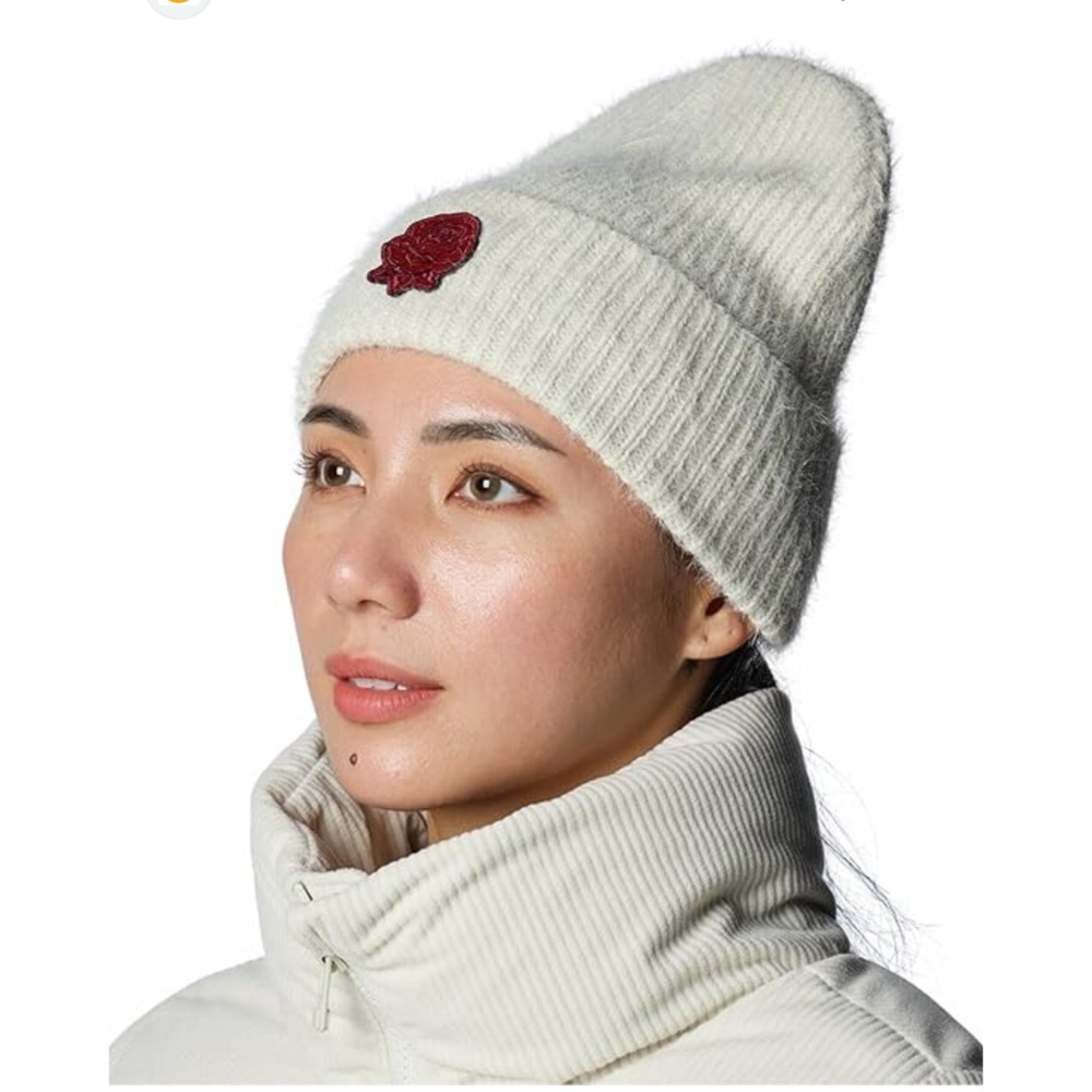 NWT Under Armor Rose Cuffed Beanie